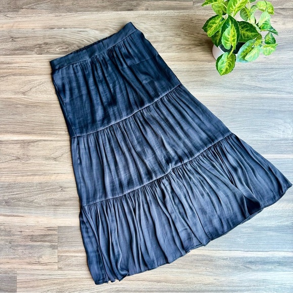 Nine West Tiered Black Midi Skirt Size XS - Picture 2 of 12